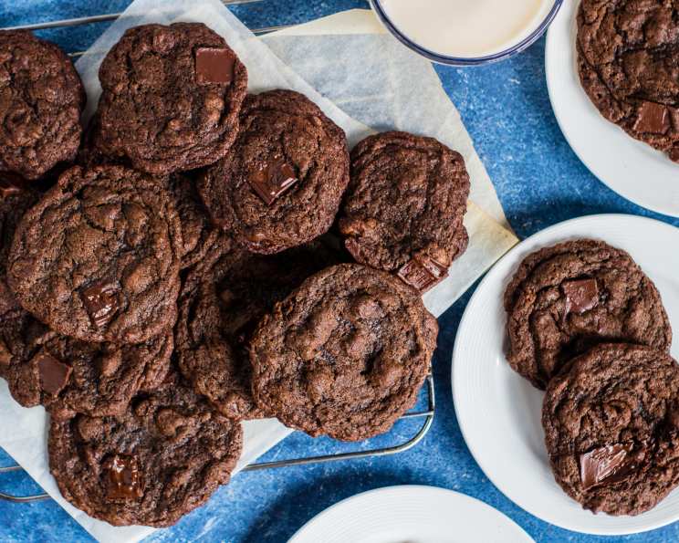 Chewy shop chocolate cookies